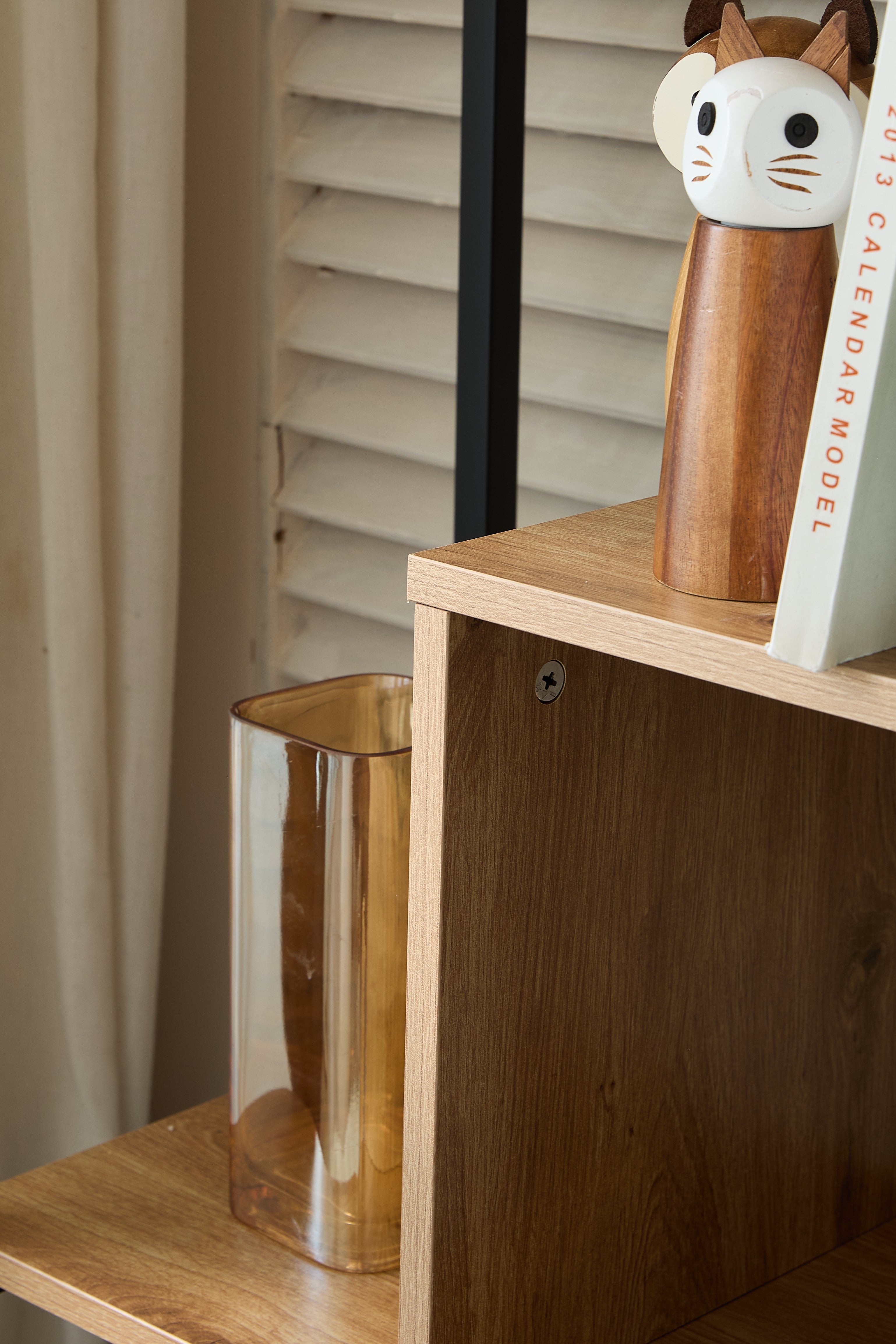 Estantería de Exhibición Multiuso – Librero con Acabado en Color Madera Natural para Hogar u Oficina