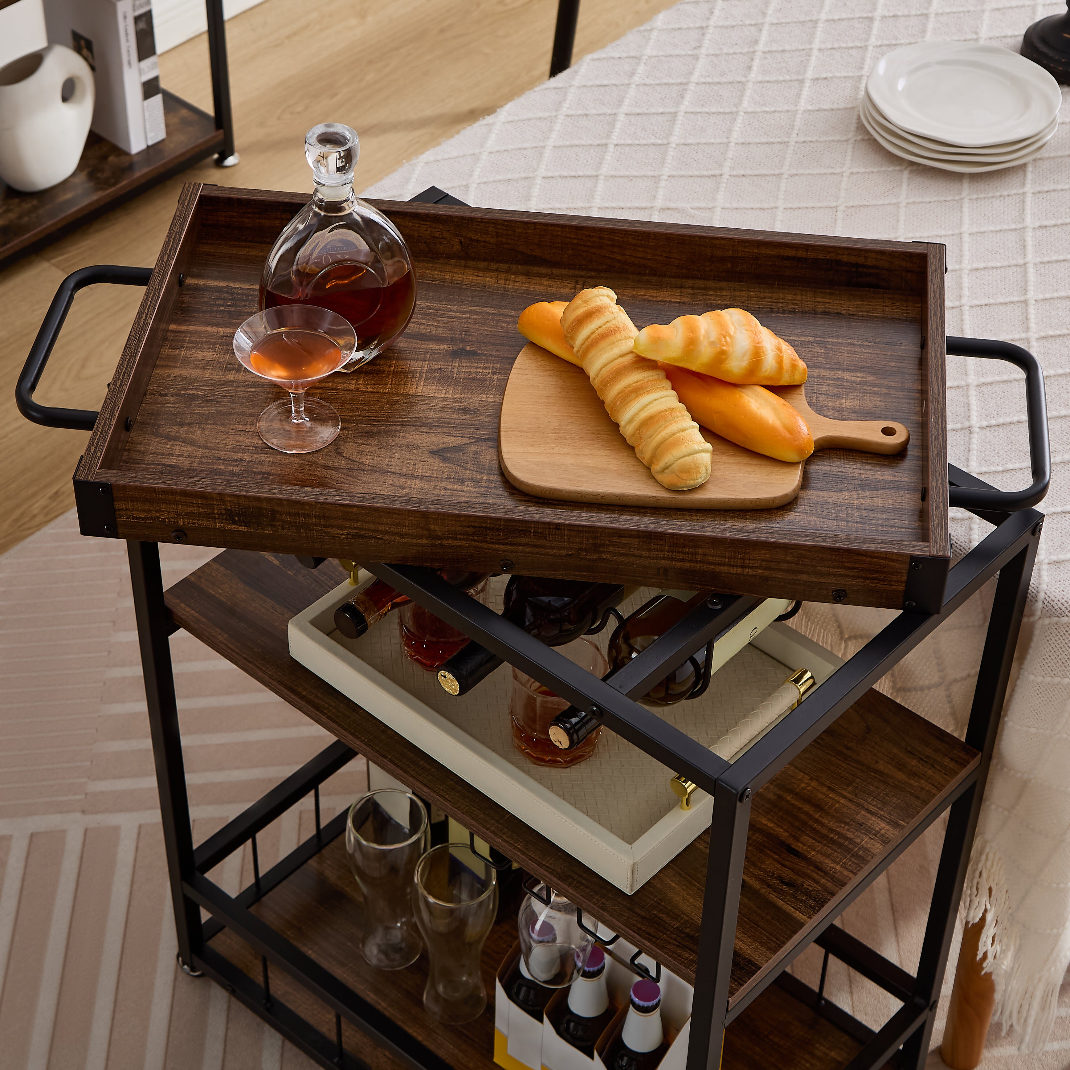 Carrito de Bar de 3 Niveles con Ruedas, Bandeja Extraíble y Soporte para Copas – MDF Marrón Rústico