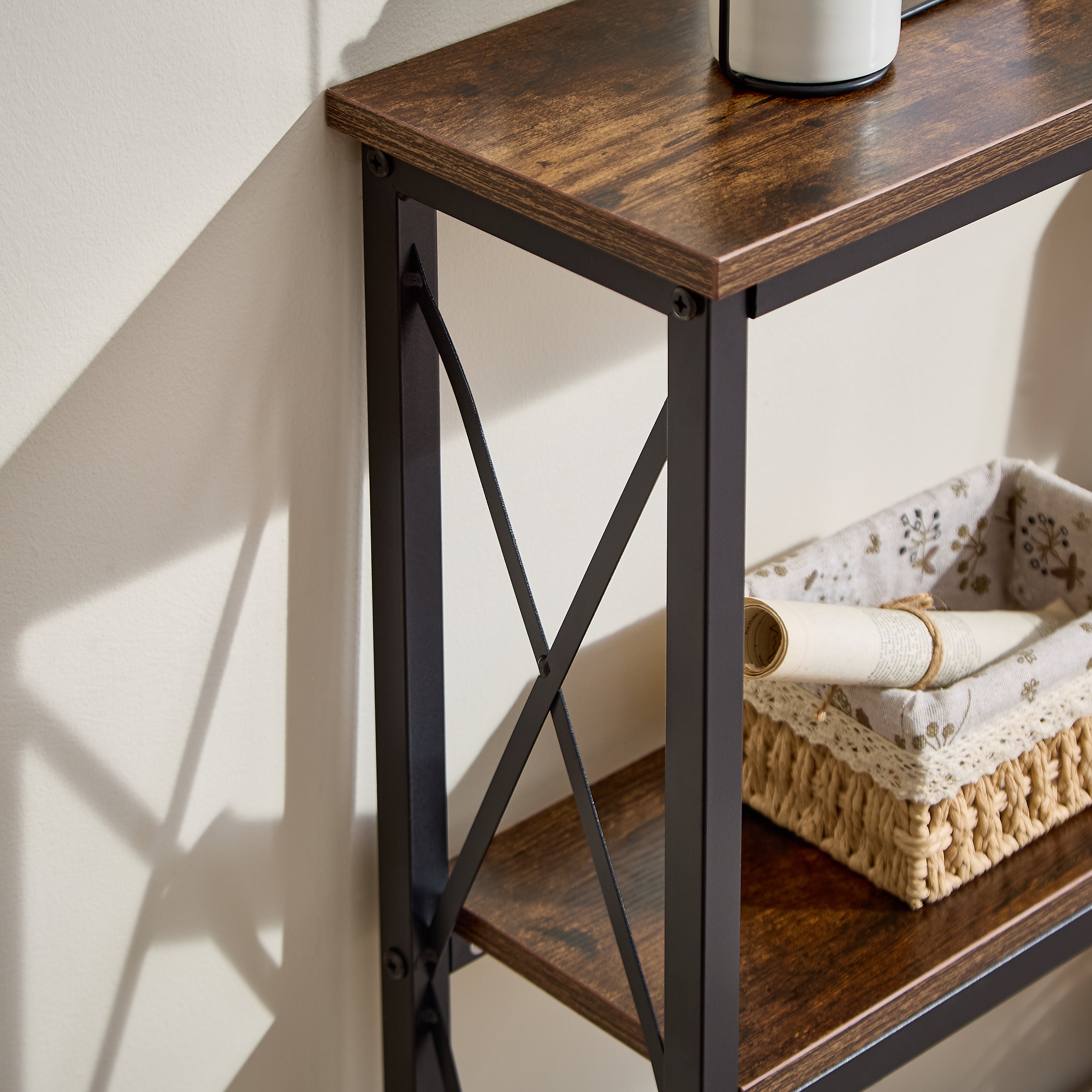 Mesa Consola 120 cm Estrecha de 3 Niveles – Con Regleta Eléctrica y Diseño Atigrado Moderno