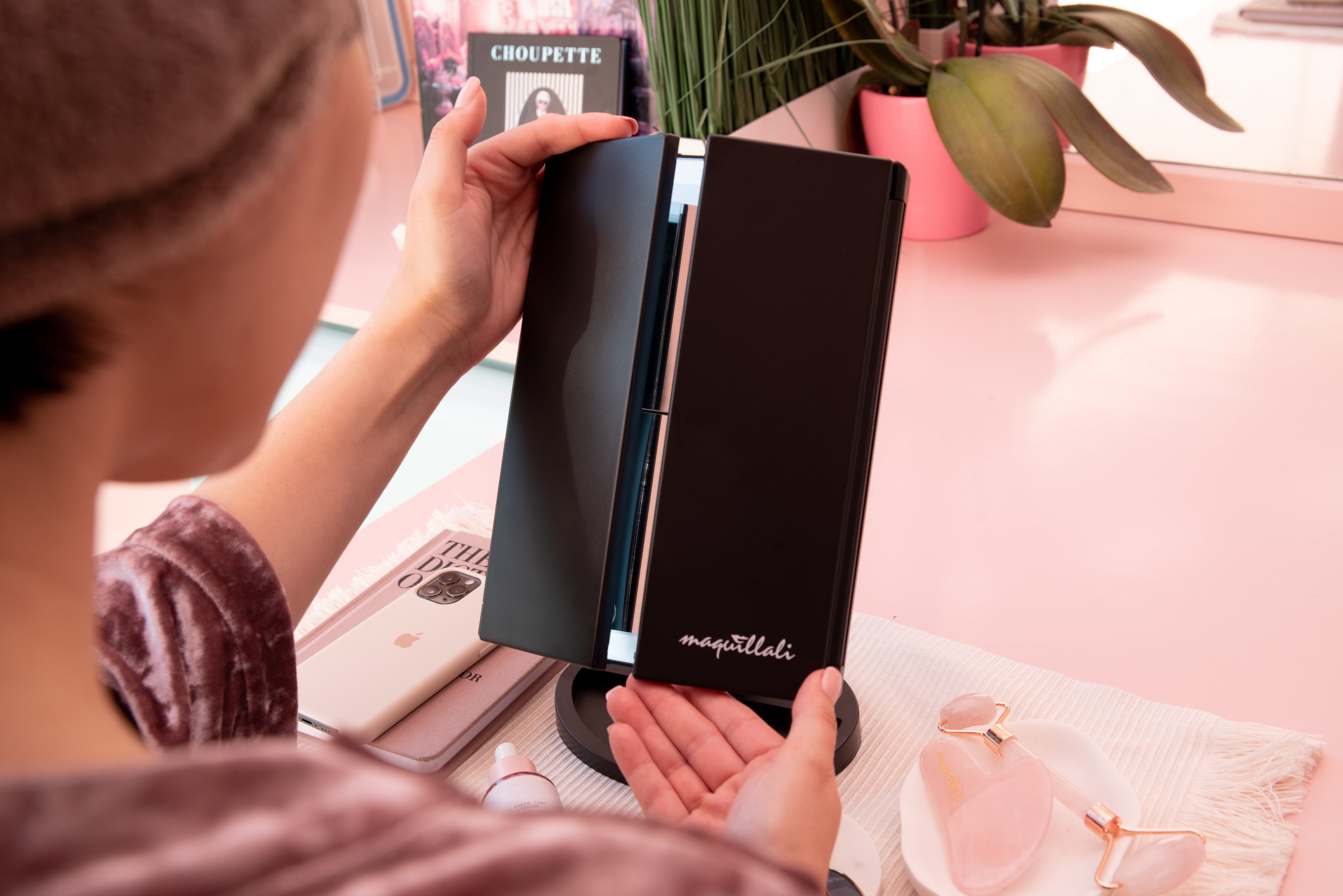 Espejo de Maquillaje Tríptico con 72 LEDs, Iluminación Ajustable y Aumento 1X/2X/3X